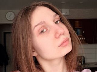 topless camgirl LaraVenn