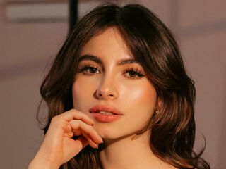 mastubating web cam girl LauriSweet