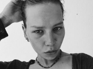 hot cam girl masturbating with dildo LeeanneYepes
