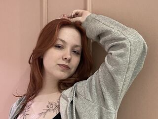 camgirl masturbating LindaBenne