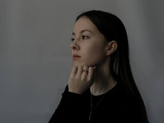 free live chat LorinaRasmuson