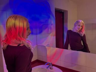 camslut naked LucilleWiste