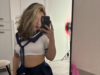 camgirl porn cam LupitaHinger
