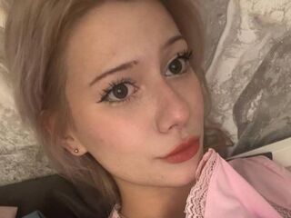 hot cam girl masturbating with vibrator MeganLinney