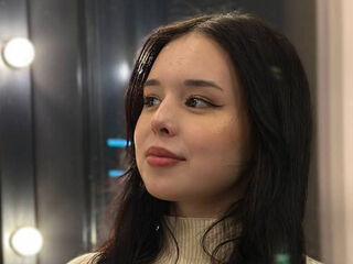 chatroom web cam MikiPellon