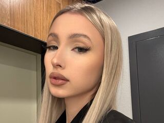 chat room webcam photo MyongDegado