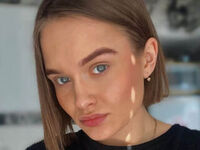 cam girl webcam sex MyriamQuinnan