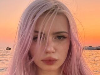 shaved pussy webcam NelidaTidd