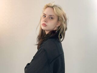 cam girl showing pussy NildaFabros