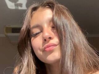 camslut masturbating NormanGillison