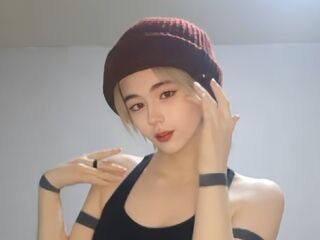 kinky webcam show RoxannCobio