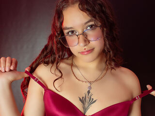 camporn live SaritaDay