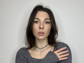 chat with cam SkyeSnow