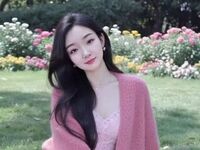 girl topless Sufeiya