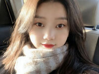 cam girl playing with dildo SummertimeYa