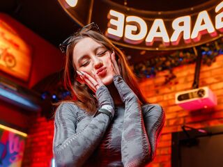 webcam girl chatroom XeniaUsher