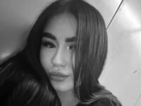 naked cam girl photo YevetteStreeper