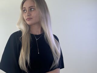 strip tease ZoilaCliffe
